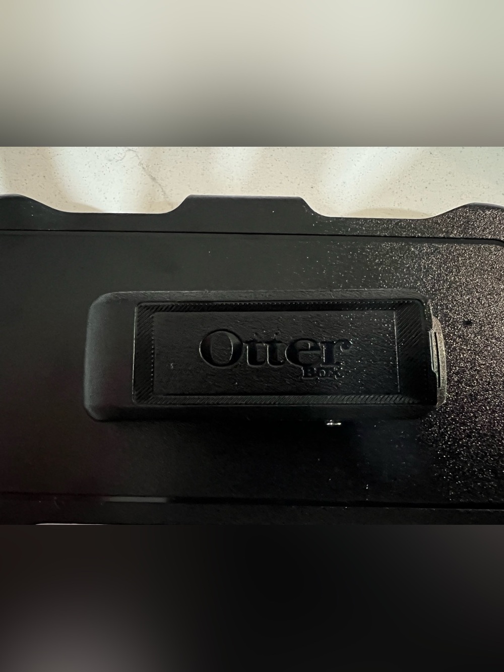 OtterBox iPhone 11 - Picture 5 of 15